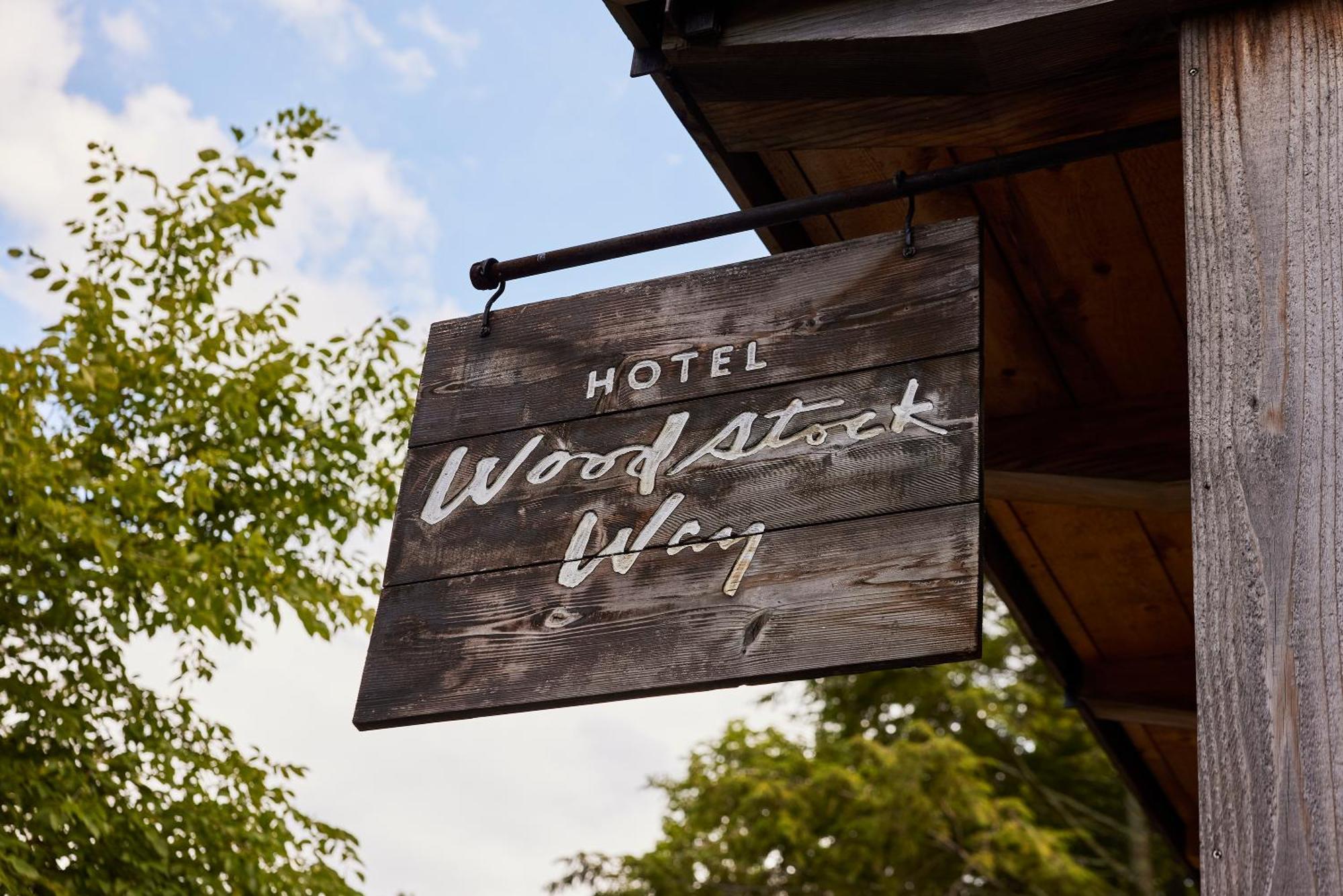 Woodstock Way Hotel Exterior photo